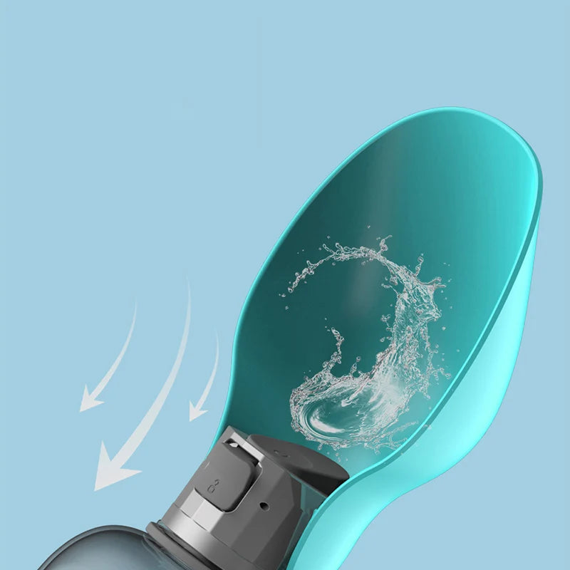 Hundewasserflasche und Reiseflasche in einem